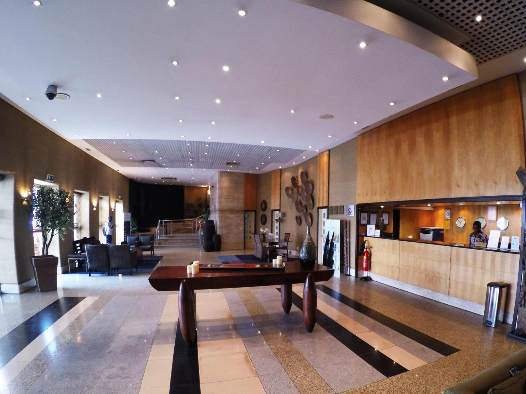 Hotel Continental Luanda Exterior foto