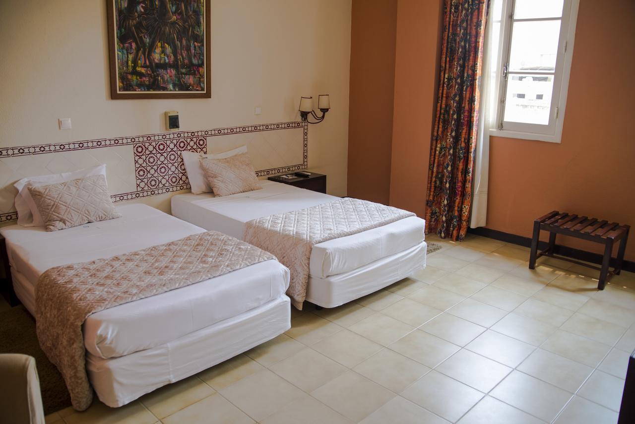 Hotel Continental Luanda Exterior foto